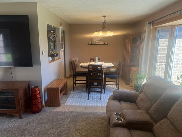 3004 S Lynn Court, Mount Prospect, IL 60056