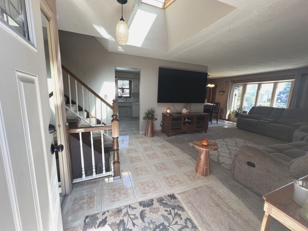 3004 S Lynn Court, Mount Prospect, IL 60056 — photo 2