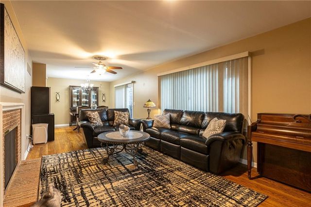 14 W 109 Street, Kansas City, MO 64114