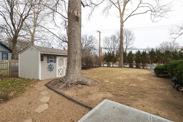 14 W 109 Street, Kansas City, MO 64114