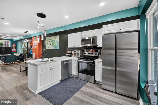 12 S SMALLWOOD ST, Baltimore, MD 21223