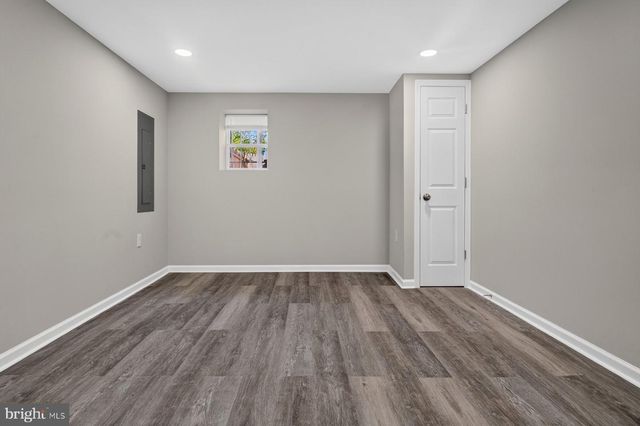 12 S SMALLWOOD ST, Baltimore, MD 21223