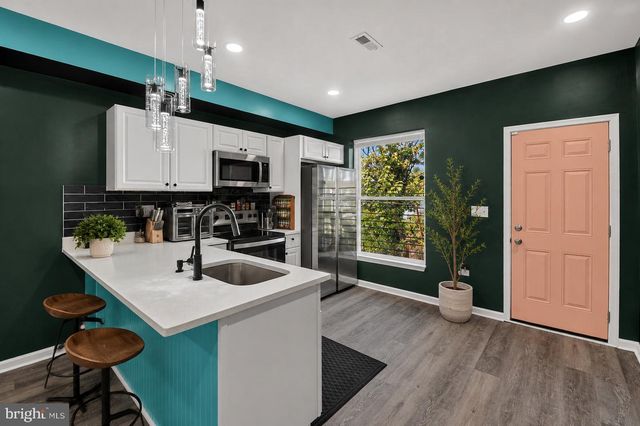 12 S SMALLWOOD ST, Baltimore, MD 21223