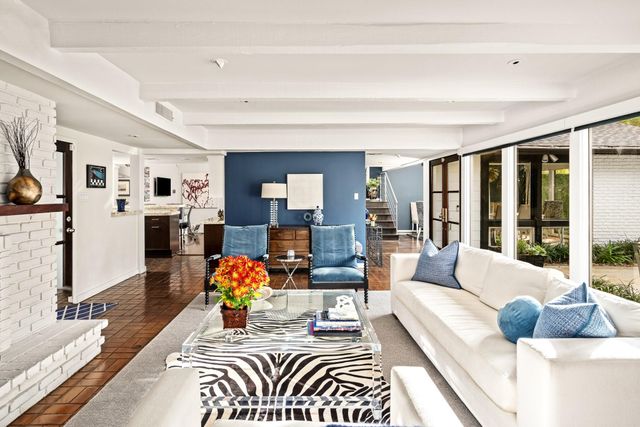 2115 Troon Street, Houston, TX 77019