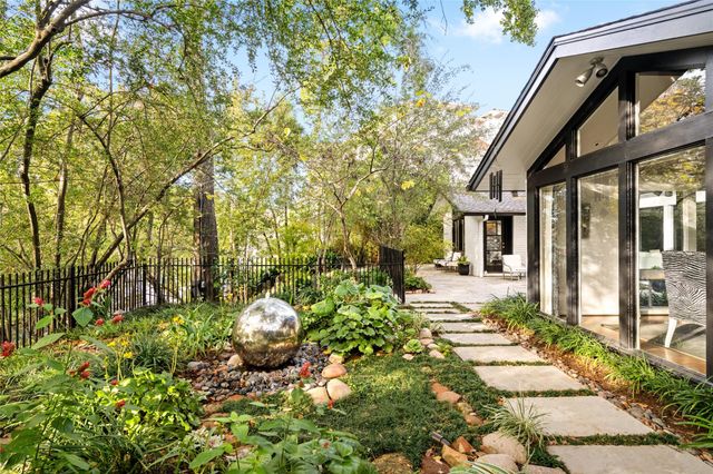 2115 Troon Street, Houston, TX 77019