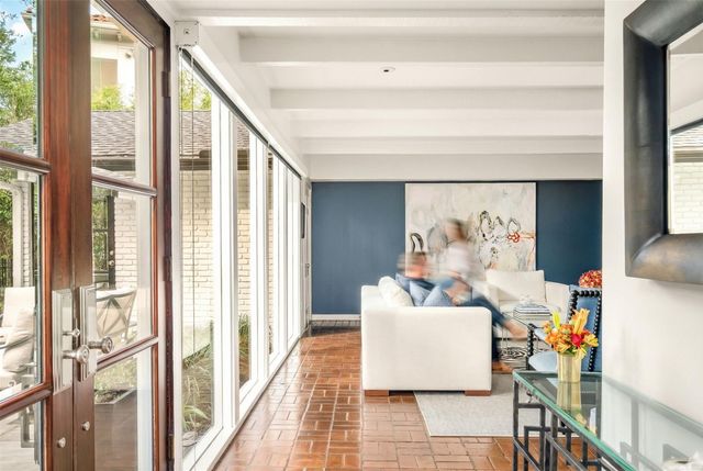 2115 Troon Street, Houston, TX 77019