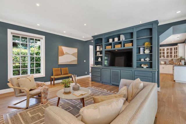 165 165 Cross Rd, Oakland, CA 94618