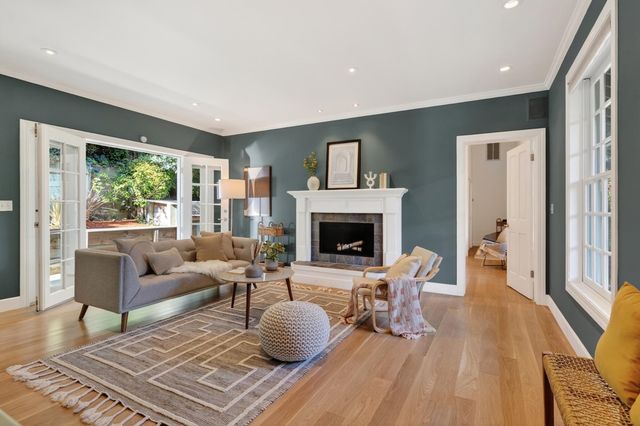 165 165 Cross Rd, Oakland, CA 94618