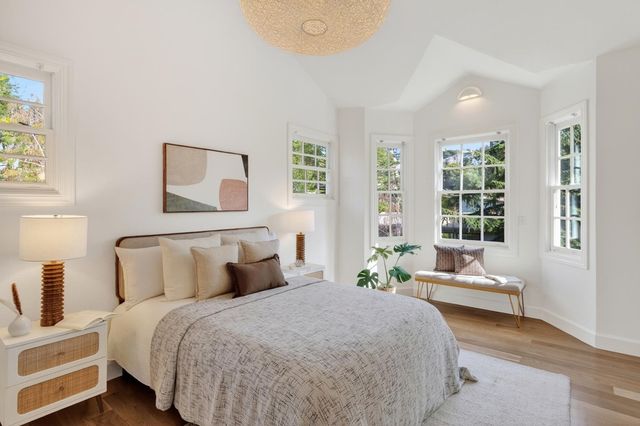 165 165 Cross Rd, Oakland, CA 94618