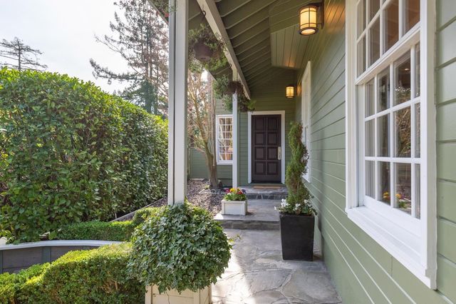 165 165 Cross Rd, Oakland, CA 94618