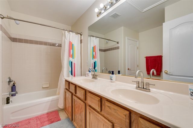 8509 Soaring High Street, Las Vegas, NV 89131