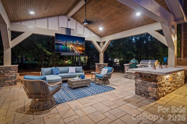 162 E Cold Hollow Farms Drive, Mooresville, NC 28117