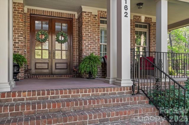 162 E Cold Hollow Farms Drive, Mooresville, NC 28117