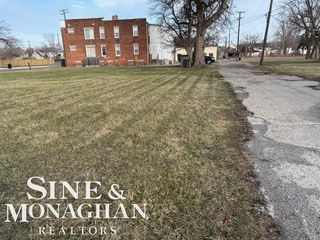4600/4614 Van Dyke Street, Detroit, MI 48214