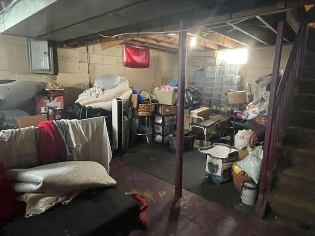 6476 Brace Street, Detroit, MI 48228