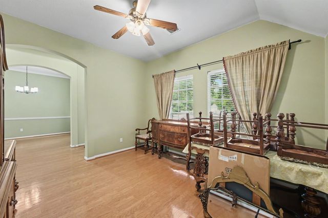 26 N Brooksedge Circle, The Woodlands, TX 77382