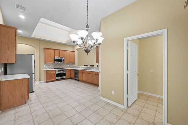 26 N Brooksedge Circle, The Woodlands, TX 77382