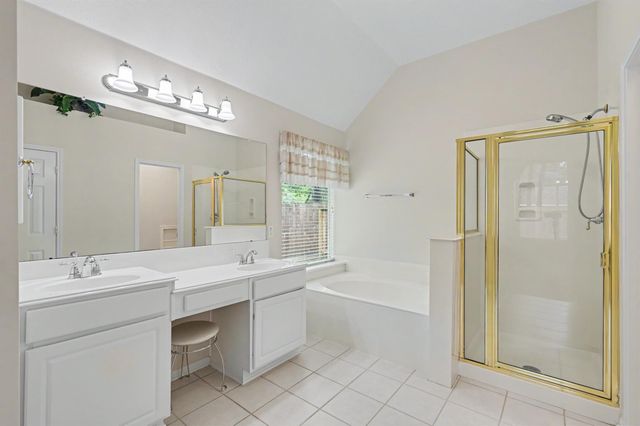26 N Brooksedge Circle, The Woodlands, TX 77382