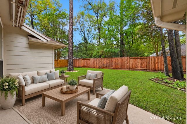 26 N Brooksedge Circle, The Woodlands, TX 77382