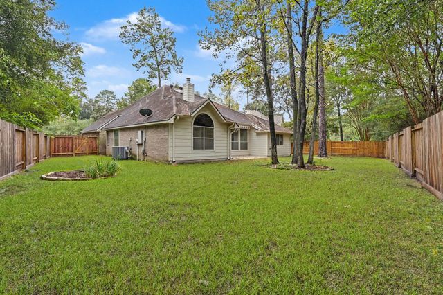 26 N Brooksedge Circle, The Woodlands, TX 77382