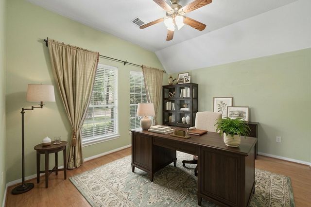 26 N Brooksedge Circle, The Woodlands, TX 77382