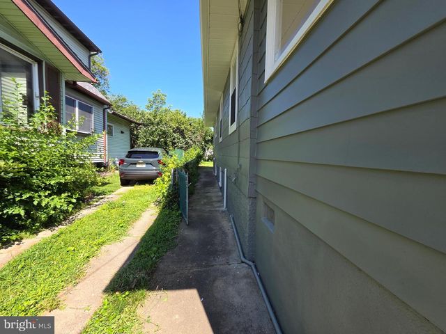 324 ELM AVE, Oaklyn, NJ 08107
