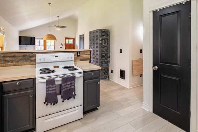 335 S Cottonwood Street, Sisters, OR 97759