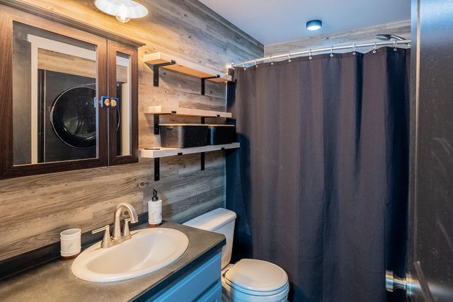 335 S Cottonwood Street, Sisters, OR 97759