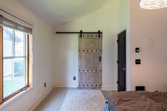 335 S Cottonwood Street, Sisters, OR 97759