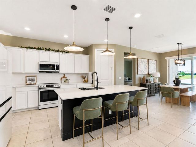 1634 GROVELINE RD, St Cloud, FL 34771