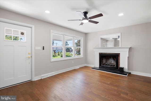 305 N OGLE AVE, Wilmington, DE 19805