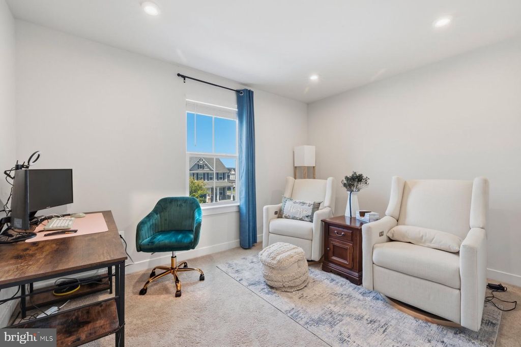 Image 16 of property listing at 3721 BOYINGTON DR, Jefferson, MD 21755