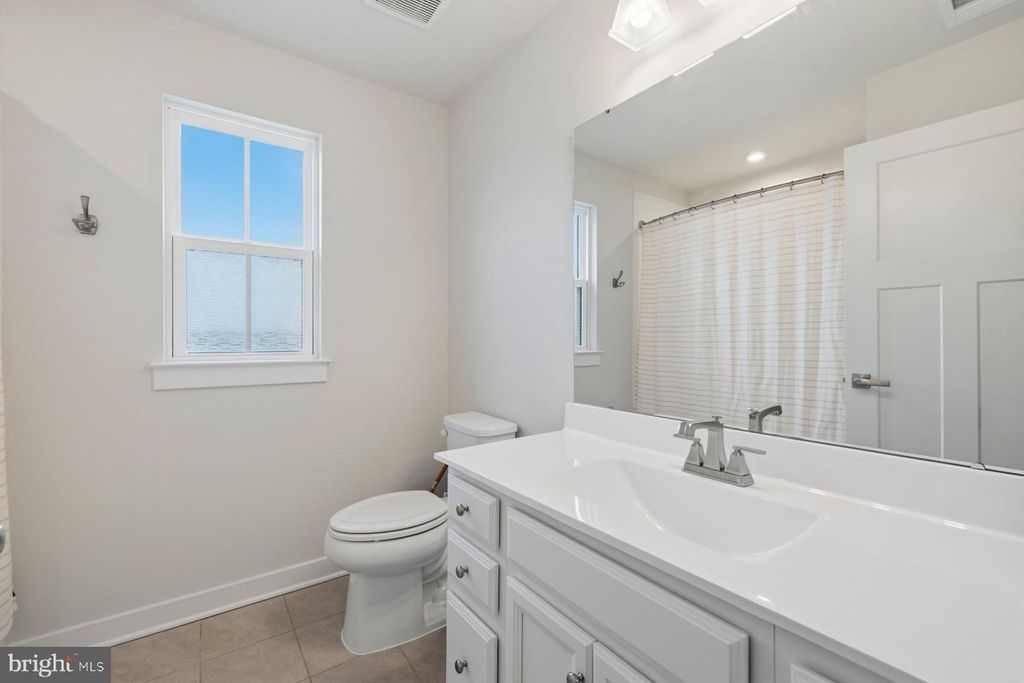 Image 18 of property listing at 3721 BOYINGTON DR, Jefferson, MD 21755