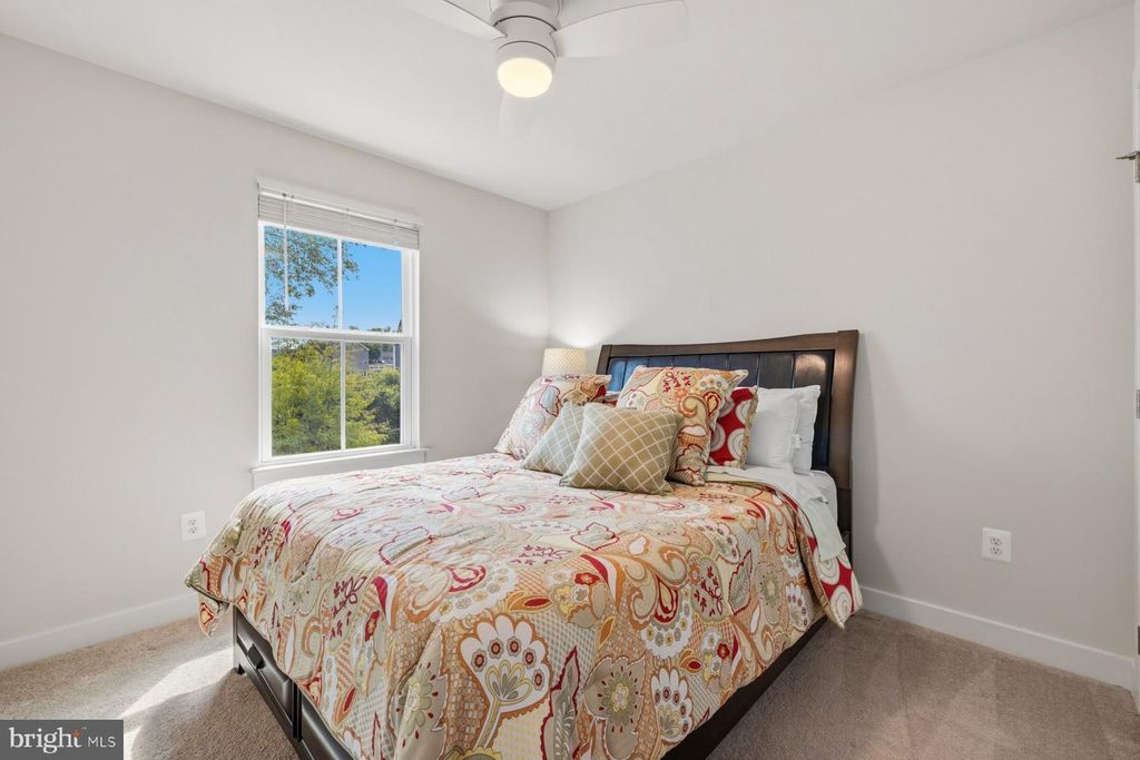 Image 23 of property listing at 3721 BOYINGTON DR, Jefferson, MD 21755