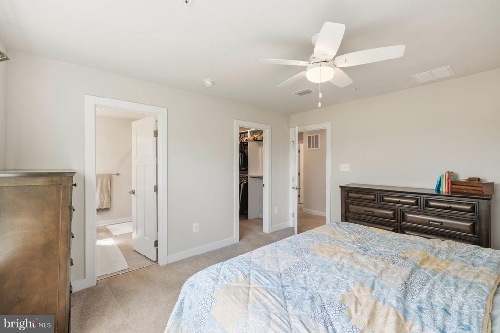 Image 27 of property listing at 3721 BOYINGTON DR, Jefferson, MD 21755