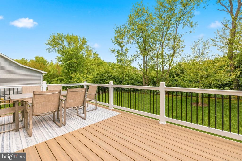 Image 36 of property listing at 3721 BOYINGTON DR, Jefferson, MD 21755