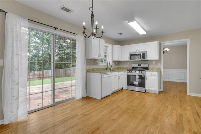3270 Northcliff Drive, Suwanee, GA 30024