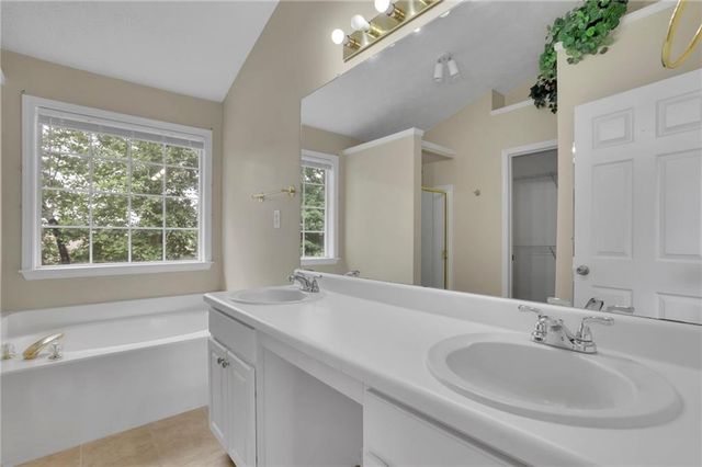 3270 Northcliff Drive, Suwanee, GA 30024