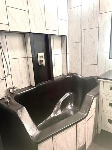 505 E COLUMBUS DRIVE, Tampa, FL 33602