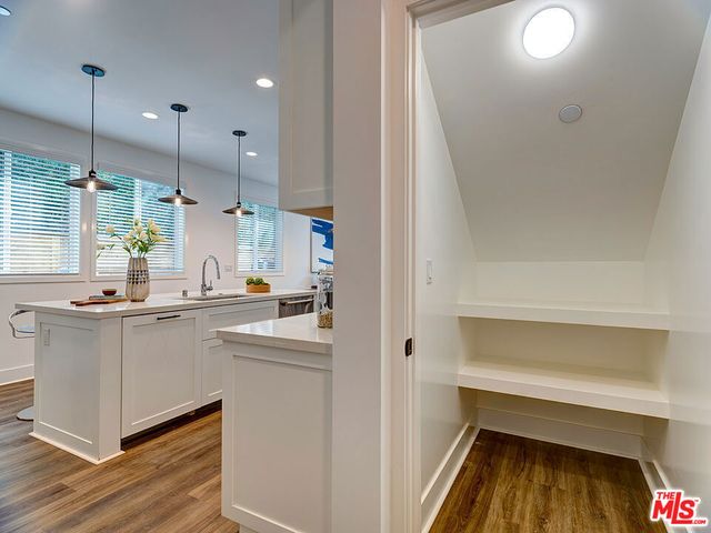 829 831 N Orange Grove Avenue, Los Angeles, CA 90046