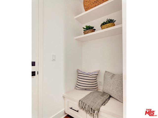 829 831 N Orange Grove Avenue, Los Angeles, CA 90046