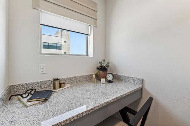 10350 Blue Bluff RD 20102, Austin, TX 78724
