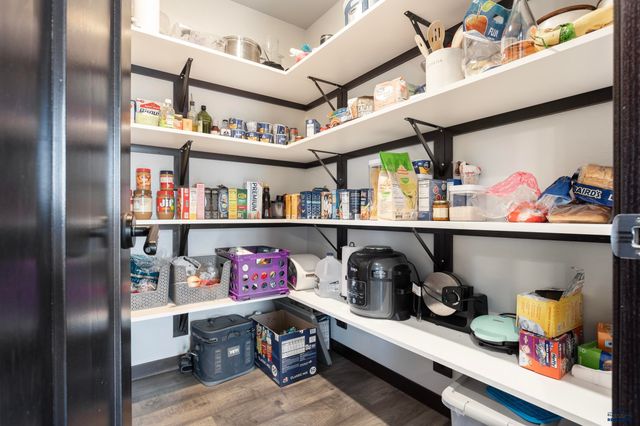 1013 SHAPE CT, Rapid City, SD 57703