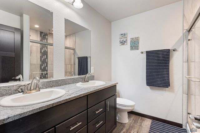 1013 SHAPE CT, Rapid City, SD 57703