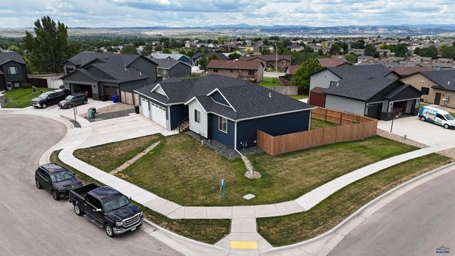 1013 SHAPE CT, Rapid City, SD 57703