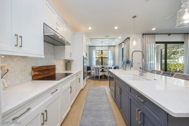 12940 Pembroke DR, Naples, FL 34105