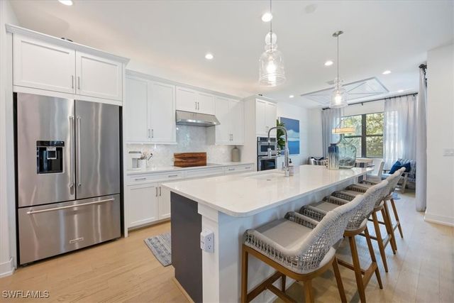 12940 Pembroke DR, Naples, FL 34105