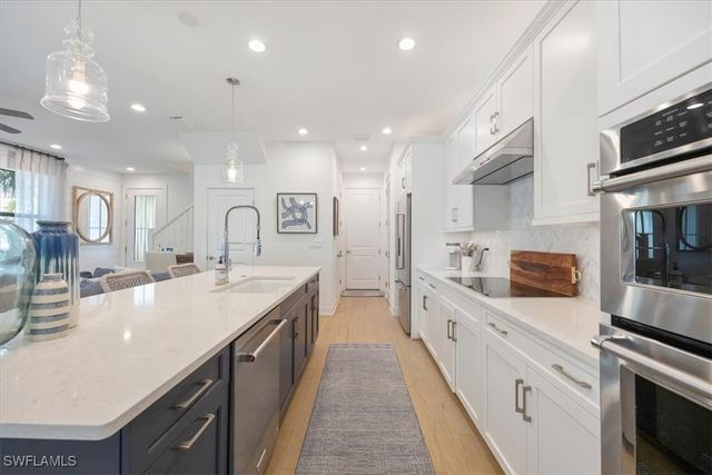 12940 Pembroke DR, Naples, FL 34105