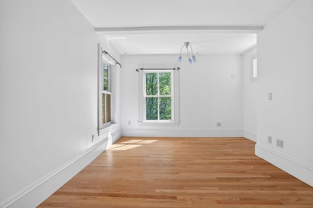 51 Green St, Boston, MA 02130