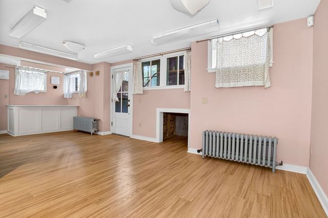 51 Green St, Boston, MA 02130